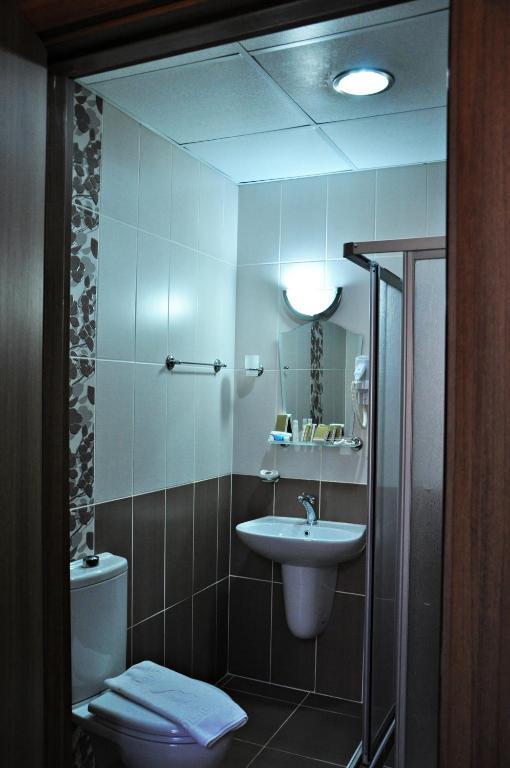 Avcilar Vizyon Hotel อิสตันบูล ภายนอก รูปภาพ