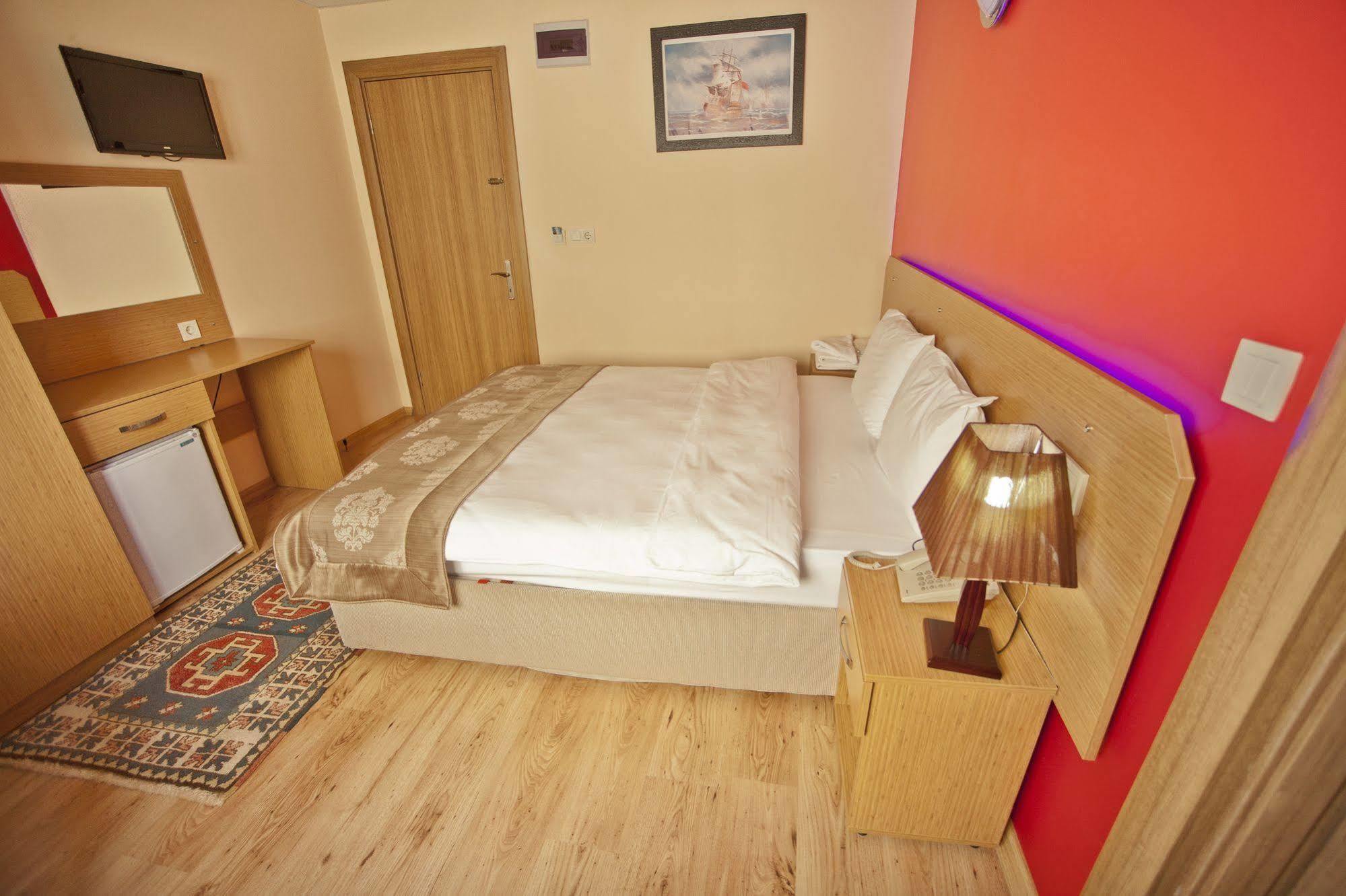 Avcilar Vizyon Hotel อิสตันบูล ภายนอก รูปภาพ