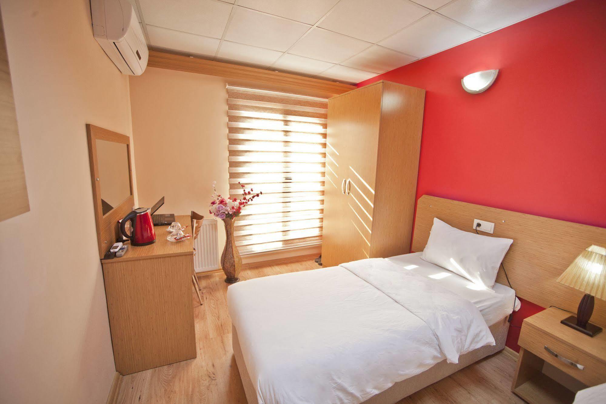 Avcilar Vizyon Hotel อิสตันบูล ภายนอก รูปภาพ